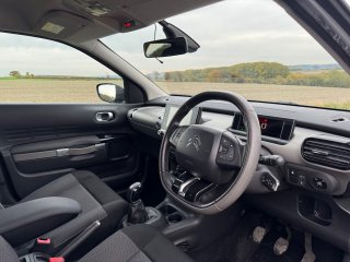 /photos/12586/039a44c3-ff96-b76a-117c-6912a6e10f66_i320x240.jpg