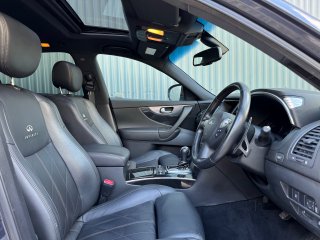 /photos/12586/0c0ce6f7-58f8-b35b-8b06-4a0950d6ca23_i320x240.jpg