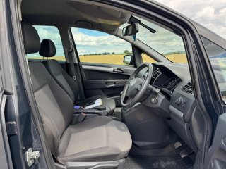 /photos/12586/30bbdaaf-e156-e00b-99b1-d4c89a54b29a_i320x240.jpg