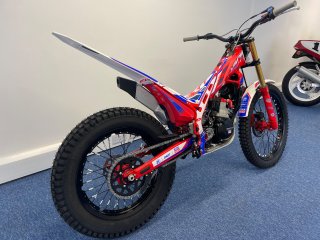/photos/12586/54425f38-3a8b-e9f4-4257-1d3c366c212f_i320x240.jpg