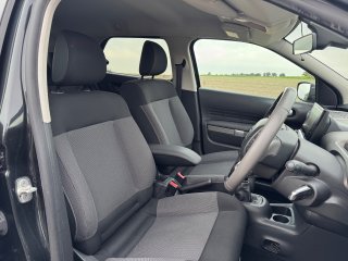 /photos/12586/a0d734c6-b4af-65f8-4080-fecd68ba690d_i320x240.jpg