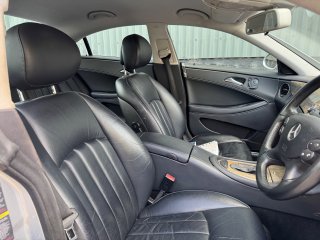 /photos/12586/ccc3b10e-952d-b541-7004-4e1f9ce09d9a_i320x240.jpg